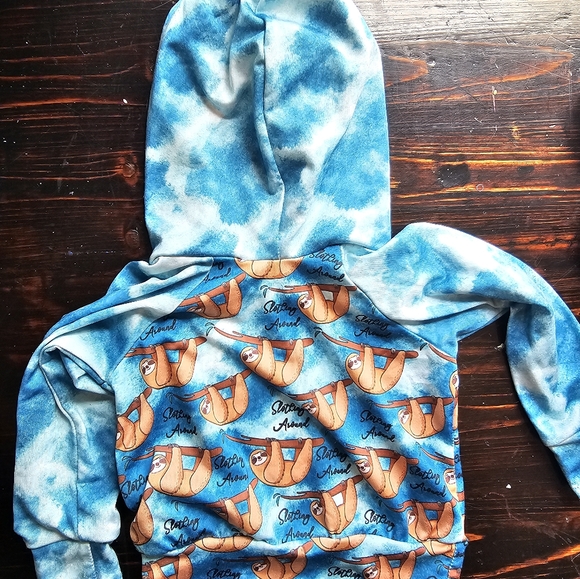 Small shop baby sloths hoodie - Picture 2 of 2